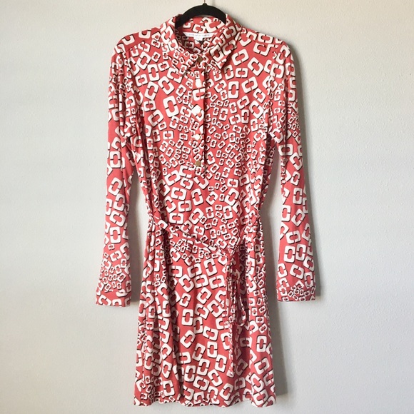 Diane Von Furstenberg Dresses & Skirts - ✨SALE✨🎀Diane Von Furstenburg Long Sleeve Dress🎀